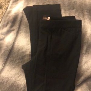 Black skinny pants